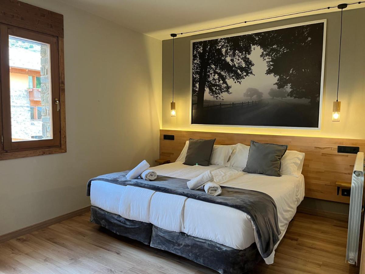 Hotel Els Encantats Espot Exteriér fotografie