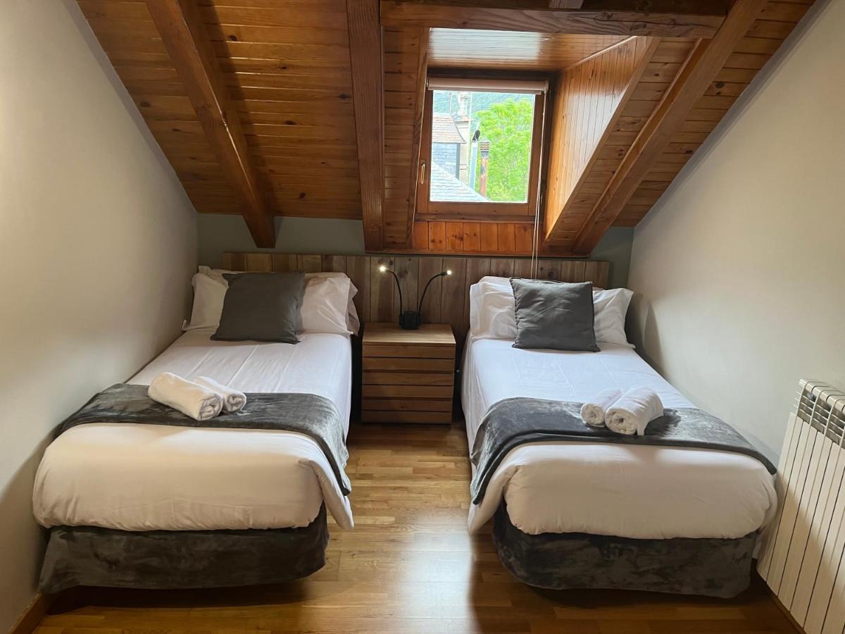 Hotel Els Encantats Espot Exteriér fotografie
