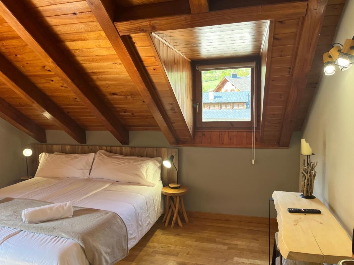 Hotel Els Encantats Espot Exteriér fotografie